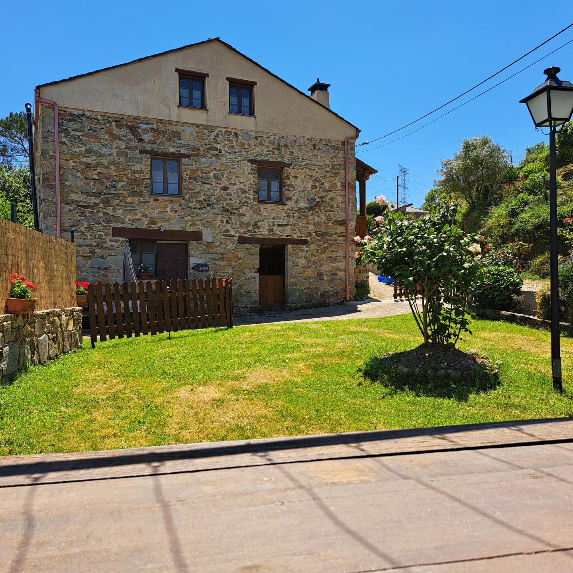 Apartamentos Rurales Tia Vicenta Santa Eulalia de Oscos Exterior photo